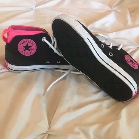 girls black converse high tops